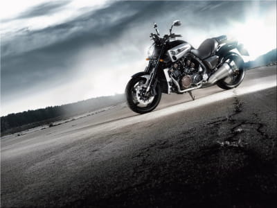 Фотошпалери Чорний мотоцикл