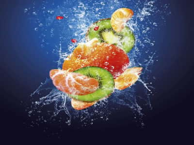 Фотошпалери Свіжі фрукти у воді