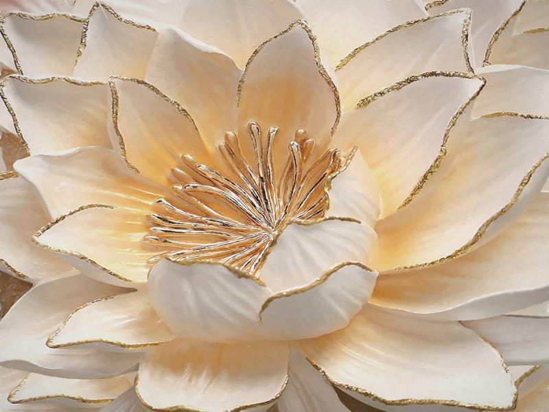 Фотообои Объёмный золотой цветок