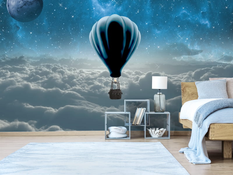 Фотообои Воздушный шар в небе в интерьере спальни