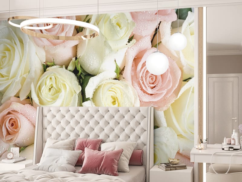 Фотообои Светлые розы в интерьере спальни