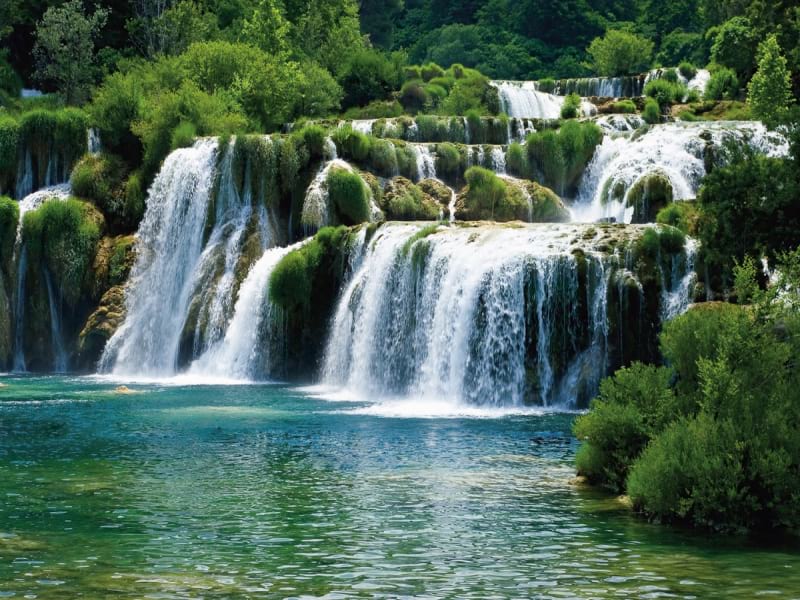 Фотообои Широкий водопад