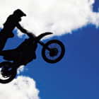 Превью фотообоев Мотоциклист в прыжке