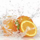 Превью фотоошпалер Апельсини у воді